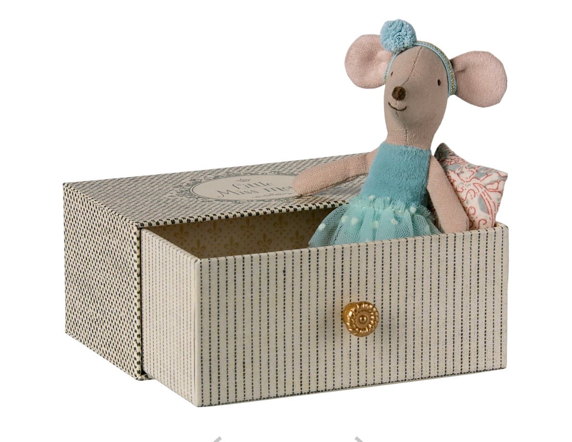 Little Miss Mouse