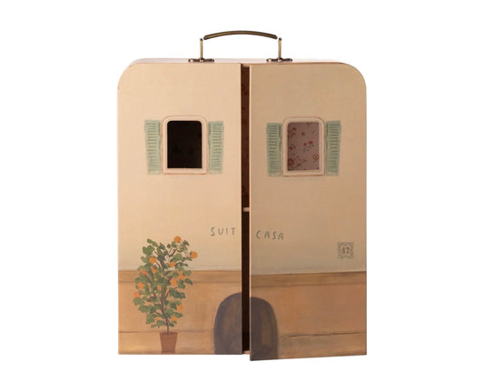 SuitCasa Mouse House