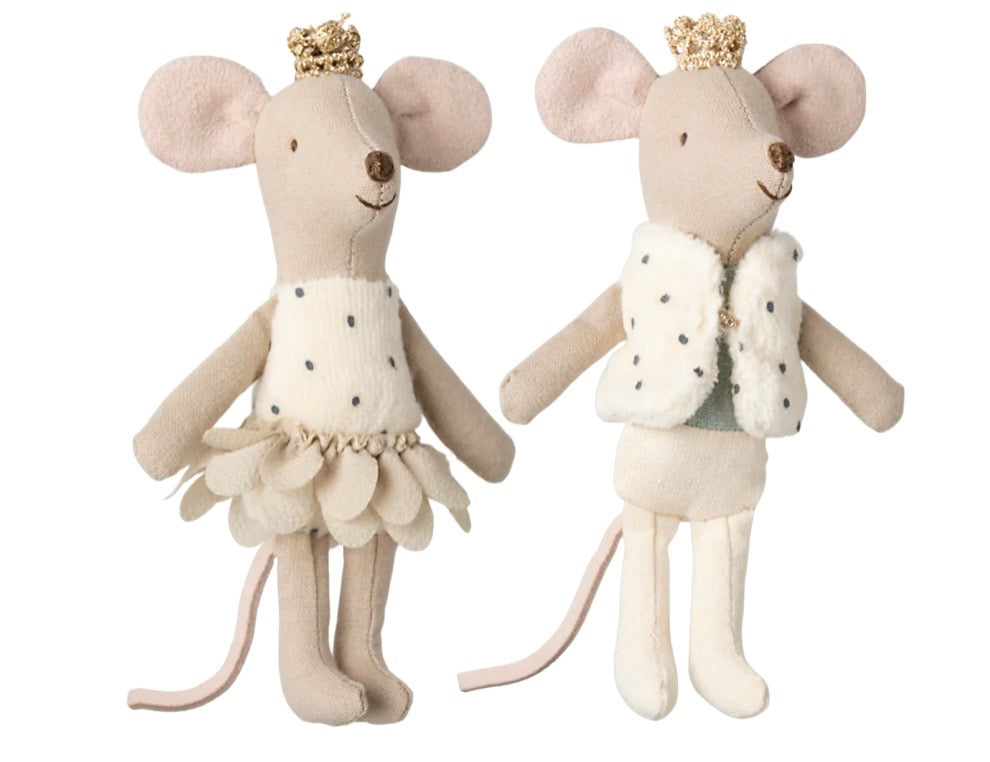 Royal Twin Mice