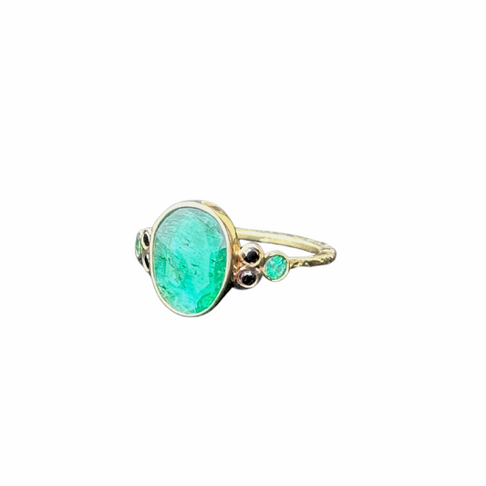 Good Glow Emerald Ring